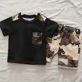 Conjunto Casual de Playera Negra y Short Camuflado (2 piezas)