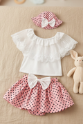Conjunto de Lunares con Blusa de Encaje y Gorrito (3 Piezas)