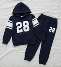 Conjunto Deportivo de Sudadera con Capucha y Pants "28" (2 piezas)